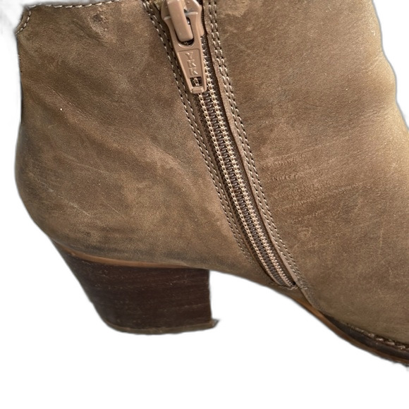 Blondo “Nivada” Waterproof Booties/Boots Taupe Size 7.5 - Picture 10 of 16